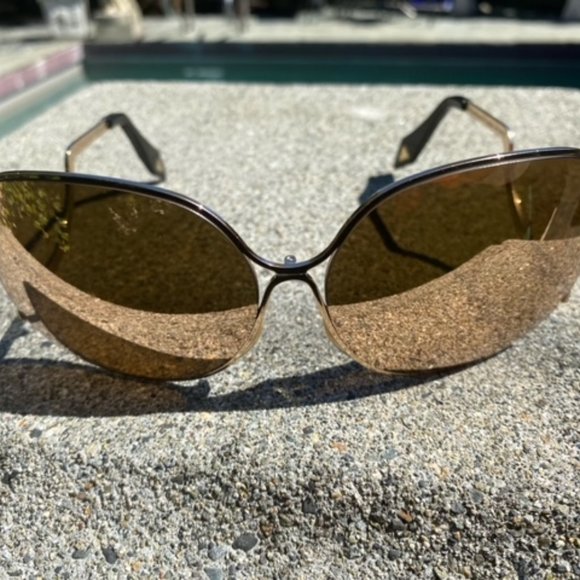 Victoria Beckham Rose Gold Sunglasses - Picture 3 of 9